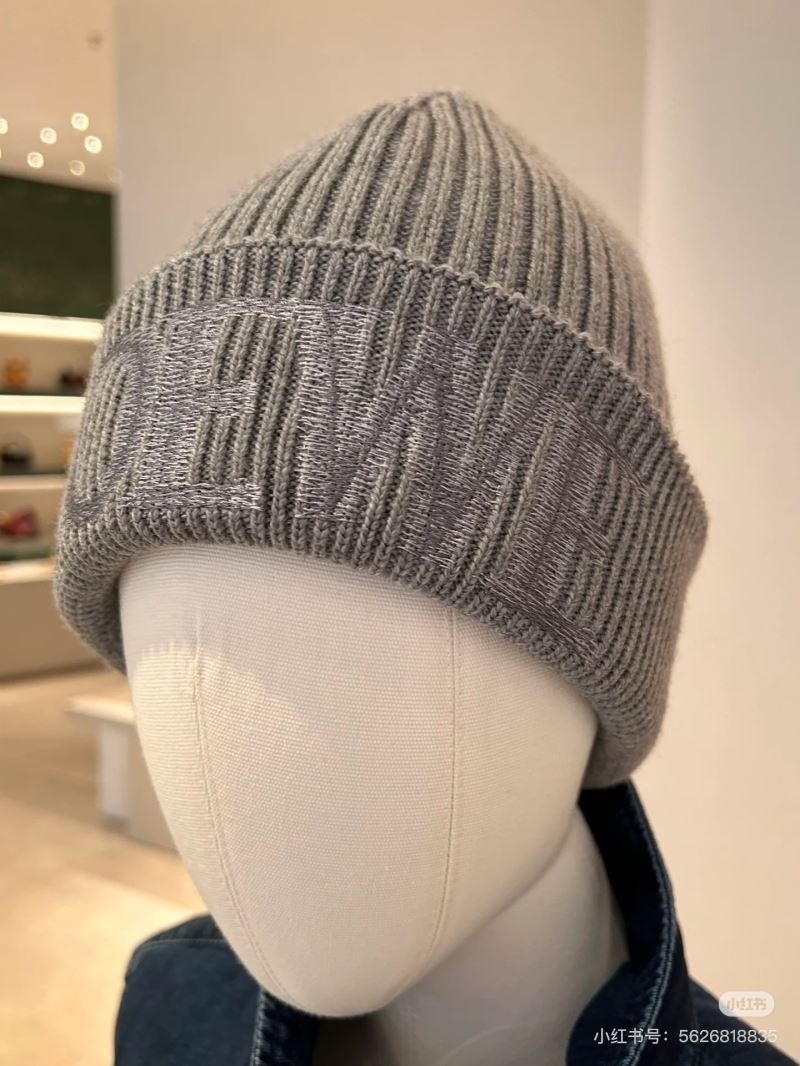 Loewe Caps